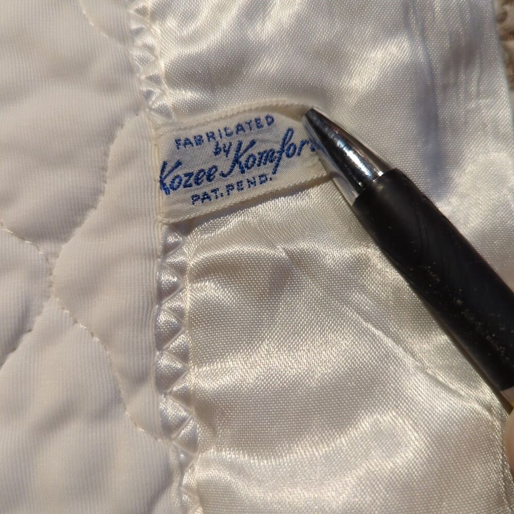 Vintage Kozee Komfort Quilted Baby Blanket White Satin Trim Crib Bedding - Picture 4 of 7